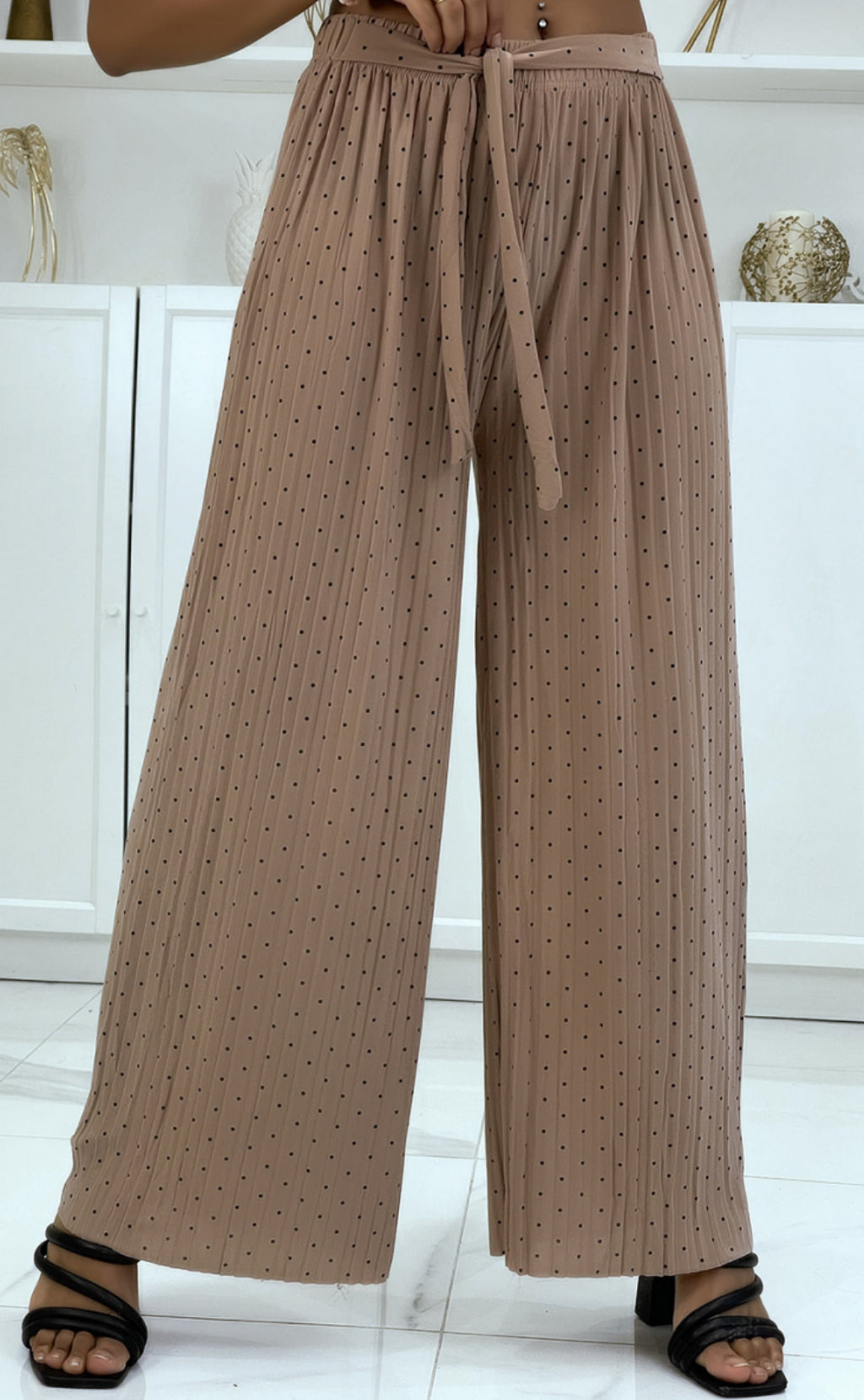 PANTALON PLISSÉ FLUIDE TAUPE À POIDS